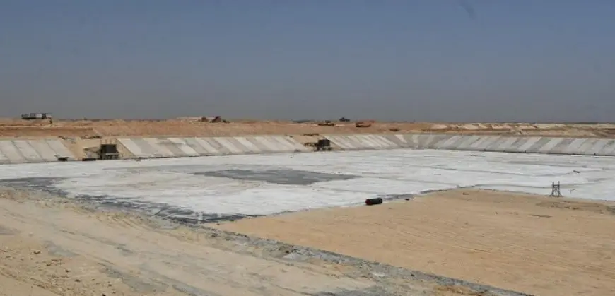 وزير الإسكان يُتابع مشروعات توسعات وصيانة محطات الصرف الصحى بمدن الشروق والعاشر والمنيا الجديدة