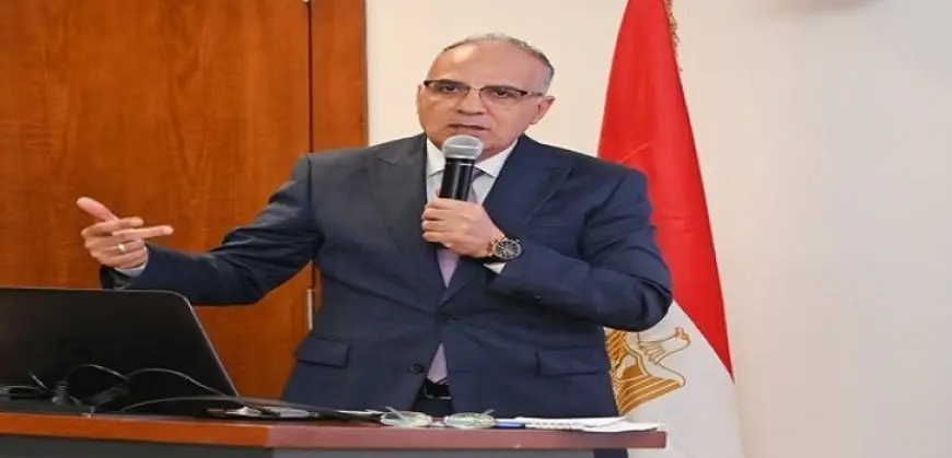 وزير الرى يلتقى المهندسين الجدد الملتحقين للعمل حديثًا بوزارة الموارد المائية والرى