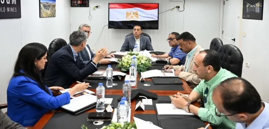 خلال جولته بمنجم السكرى.. مدبولى يبحث مع الرئيس التنفيذى لـ”أنجلو جولد أشانتى” خطط العمل والتوسعات المستقبلية