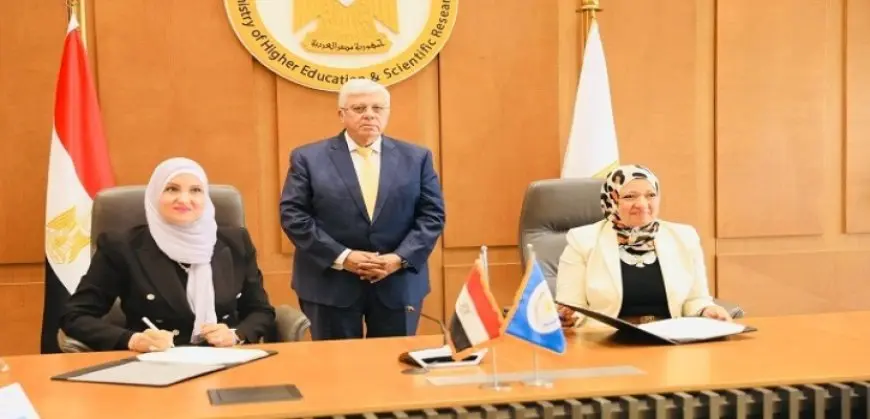 “تطوير التعليم بالوزراء” و”بحوث الإلكترونيات” يوقعان بروتوكول تعاون لتأهيل العمالة الفنية فى التكنولوجيا