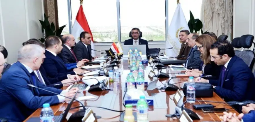 وزير التموين يؤكد أهمية استمرار التعاون مع الجانب الروسي باعتباره شريكًا استراتيجيًا في توريد القمح