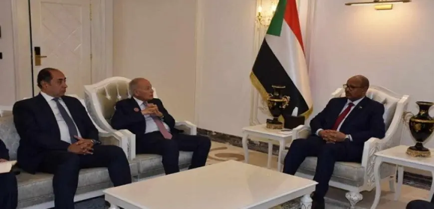 أبو الغيط يلتقى الفريق أول إبراهيم جابر نائب رئيس مجلس السيادة السودانى