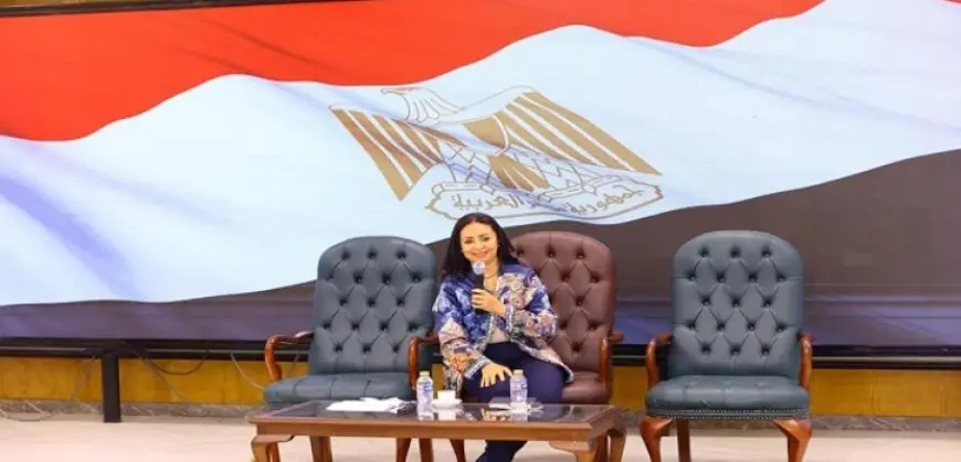 وزيرة التضامن الاجتماعى تترأس اجتماع اللجنة الدائمة للإشراف على منظومة عمل الرائدات الاجتماعيات