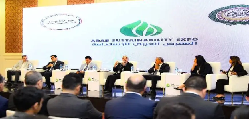 وزيرة البيئة:الجلسات النقاشية بالمعرض العربى للاستدامة تعكس إدراكا شاملاً