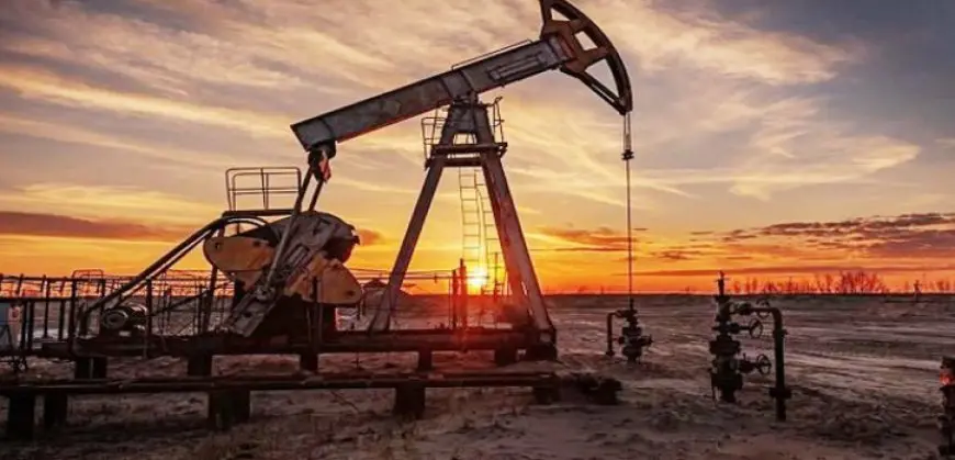 النفط يرتفع وسط مؤشرات على تعثر محتمل للاتفاق النووى بين أمريكا وإيران