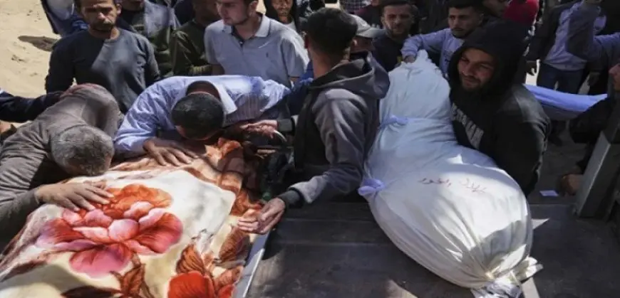 استشهاد 5 فلسطينيين فى قصف للاحتلال الإسرائيلى على “جباليا” شمال غزة