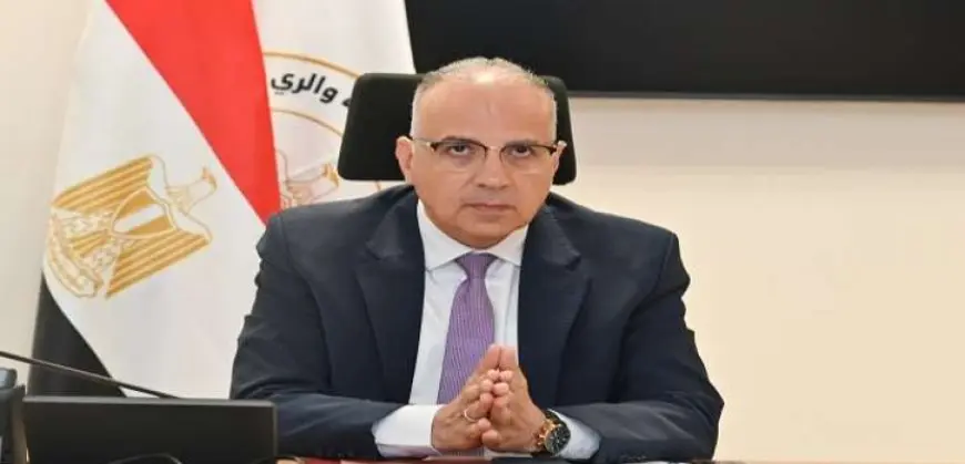 وزير الرى يلتقى أعضاء مجلسى النواب والشيوخ لبحث المطالب الجماهيرية