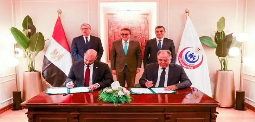 وزير الصحة يشهد توقيع بروتوكول تعاون مع “فيليبس” بهدف دعم الصناعة المحلية