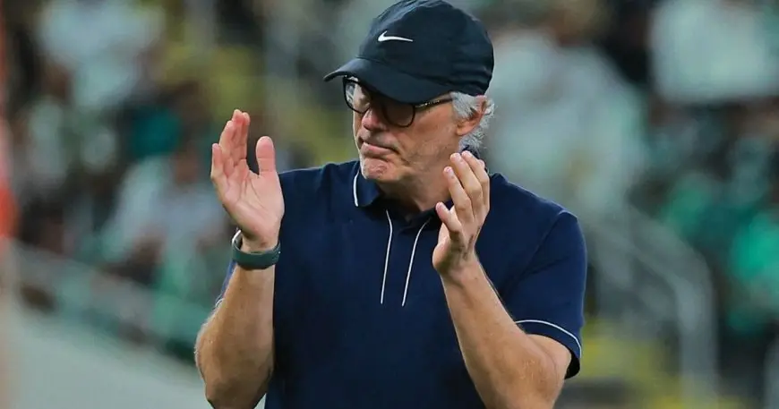 من هم المدربون الأجانب الذين حققوا لقب الدوري السعودي في موسمه الأول؟