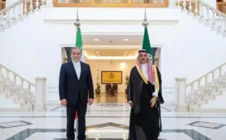 وزير الخارجية السعودى يستقبل نظيره الإيرانى فى مكة