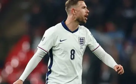 هندرسون يقترب من العودة إلى الدوري الإنجليزي الممتاز من خلال فريق طفولته