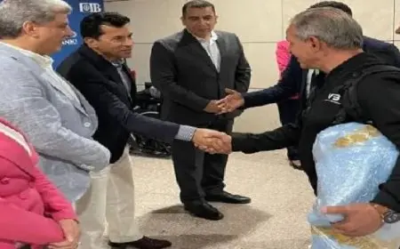 وزير الرياضة يستقبل منتخب الطائرة البارالمبي للطائرة بعد التتويج ببطولة إفريقيا