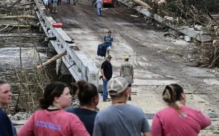 مصرع 120 شخصا وفقدان 172 آخرين فى فيضانات ولاية “تكساس” الأمريكية