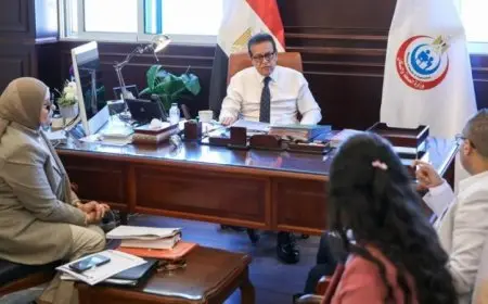 اجتماع عبدالغفار لمتابعة آخر مستجدات نظام خدمات نقل الدم القومية