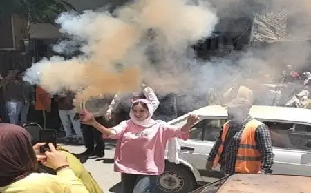 طلاب الثانوية العامة في الفيوم يحتفلون بانتهاء ماراثون الامتحانات بالمزمار والطبل البلدي