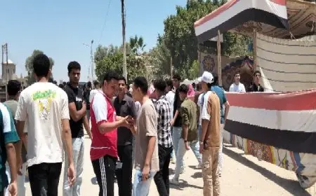 طلاب الثانوية العامة في الفيوم يواجهون امتحان كيمياء صعب بينما يجدون الجغرافيا سهلة