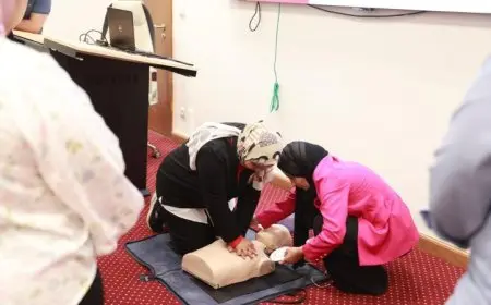 تدريب شامل على أجهزة إزالة الرجفان القلبي يجمع بين التأهيل النظري والعملي حسب وزارة الصحة