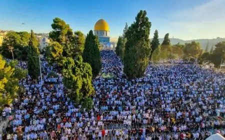أكثر من 50 ألف مصل يؤدون صلاة الجمعة في المسجد الأقصى وسط تشديدات أمنية مكثفة