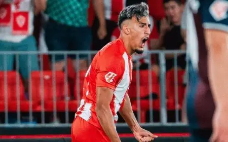 مستعد لتحديات جديدة.. المغربي فتال يودع ألميريا بعد انتقاله إلى ريال مدريد