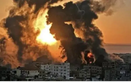 قصف الاحتلال يخلف 14 شهيداً في خيام النازحين بخان يونس ودير البلح