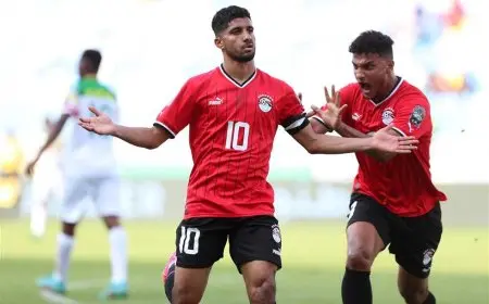 صفقة تاريخية تلوح في الأفق: “عملاق فرنسا” يسعى لضم نجم مصر بمبلغ 4 مليون دولار