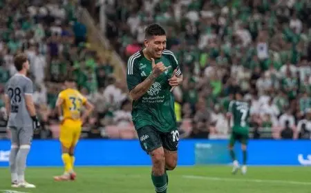 فيرمينو يقترب من الانتقال إلى نادي السد القطري