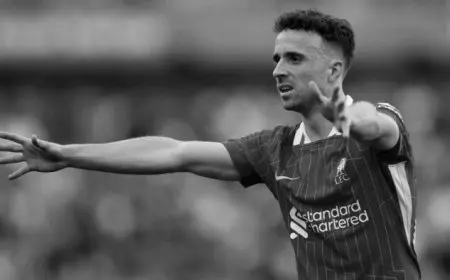 ليفربول يحيي ذكرى مهاجمه الراحل ديوجو جوتا قبل مباراة بريستون الودية «فيديو»