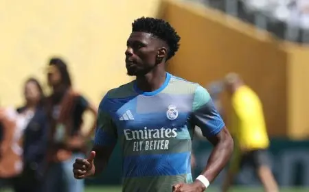 ريال مدريد يرفض عرضاً مغرياً من مانشستر يونايتد للتعاقد مع تشواميني