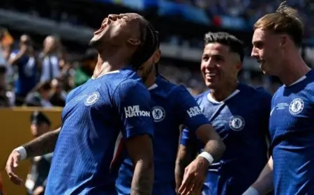 تشيلسي يحقق انتصارًا تاريخيًا على باريس بثلاثة أهداف ويتوج بكأس العالم للأندية