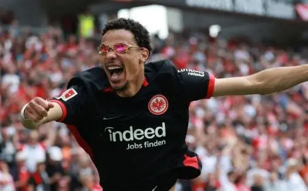 نيوكاسل يصدم ليفربول بعرض مغري لهوغو إكيتيكي