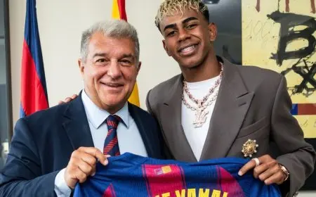 رسمياً.. لامين يامال يحصل على قميص الأساطير رقم 10 في برشلونة