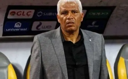 “ابن ميمي عبد الرازق يعلق بتأثر بعد وفاة والده: «هما كذابين فعلاً»”