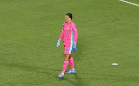 غلطة سراي يتقدم بعرض لضم إيدرسون حارس مانشستر سيتي