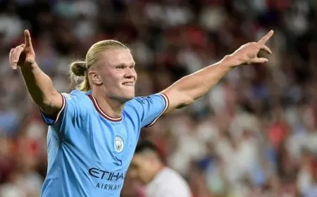 عادة غريبة لإيرلينغ هالاند خلال نومه للحفاظ على مستواه في الملعب