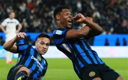 آس: برشلونة تتواصل مع المقربين من دومفريس لبحث إمكانية التعاقد معه و إنتر يرد.