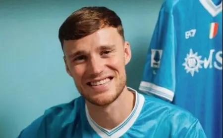 نابولي يضم الهولندي سام بيوكيما