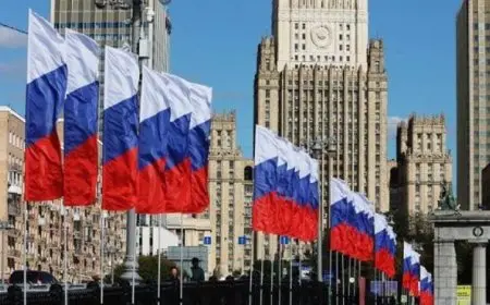 روسيا تضيف مسئولين وأكاديميين غربين إلى قائمة حظر دخولها الأراضي الروسية