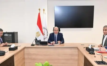 وزير الري يستعرض استخدام تقنيات المسح ثلاثي الأبعاد لتفقد القناطر