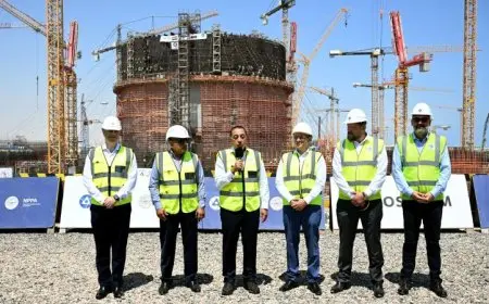 مدبولي يؤكد أن أكثر من 80% من عمال مشروع الضبعة هم من المصريين