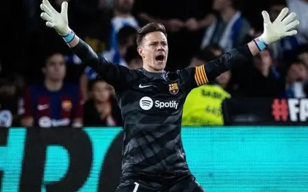 حرب باردة.. هل يمتنع تير شتيغن عن إجراء الجراحة لتأخير تسجيل غارسيا؟