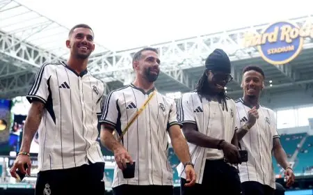 هل سيغادر كامافينغا وسيبايوس ريال مدريد في سوق الانتقالات الصيفي؟