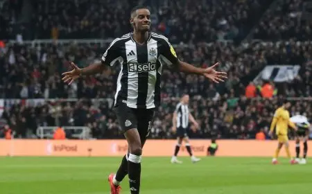 صندوق الاستثمارات العامة يحدد مصير إيزاك في نيوكاسل