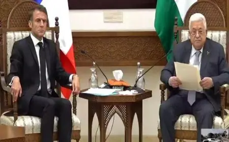 عباس يشيد بقرار فرنسا الاعتراف بدولة فلسطين كخطوة كبيرة نحو نصرة الحق الفلسطيني