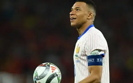 مبابي يستهزئ بالإعلام الفرنسي بعد انفراط شائعة “الشعلة الأولمبية”