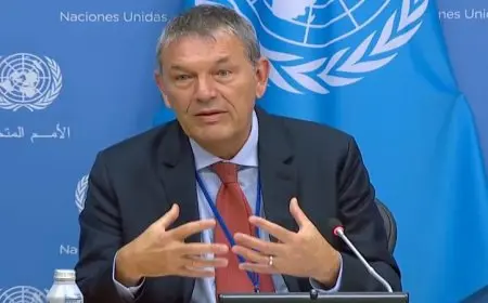 مفوض الأونروا يعبّر عن انتقاده لإسقاط المساعدات الجوية في غزة