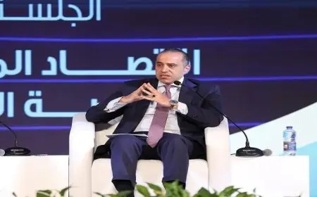 وزير الشؤون النيابية يشدد على دور الشباب في مواجهة المعلومات المضللة وتعزيز التوعية التصحيحية