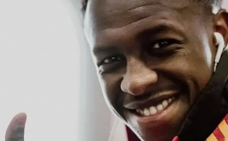 كل ما قدمه سعود مع روما ضد كايزرسلاوترن في مركز مختلف