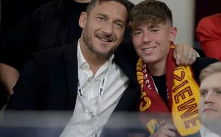 “إعلان اعتزال مبكر لنجل توتي: «لن ألعب كرة القدم مجددًا»”