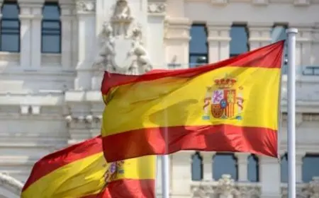 إسبانيا تخطط لإرسال 12 طناً من المساعدات الإنسانية إلى قطاع غزة