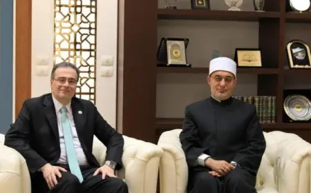 مفتي الجمهورية ورئيس المركز للتنظيم والإدارة يناقشان تعزيز التعاون المشترك لتحقيق التنمية في البلاد